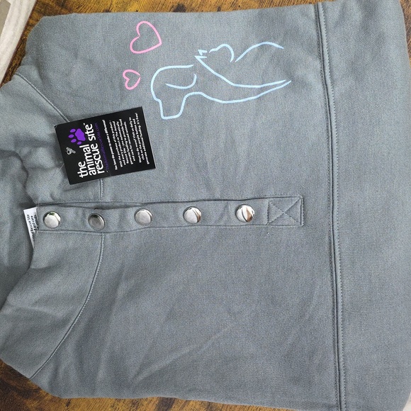 Animal Rescue Henley Pullover - Picture 2 of 10